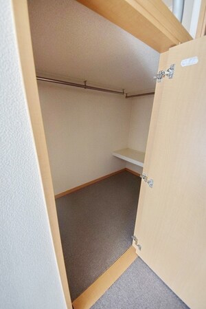 レオパレスKウッズIIの物件内観写真